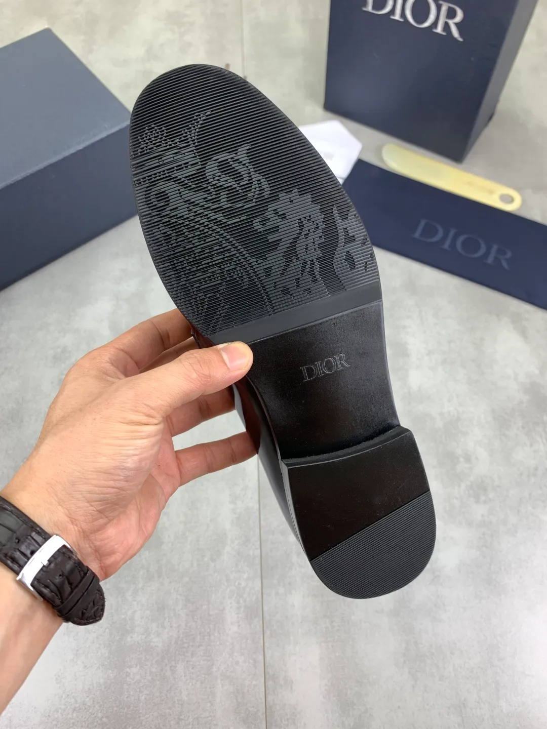 Men's men's shoes 💰P560 new style 💰high version 💎💎💎Dior original version! Top Italian purchasing agent! Men's business casual leather shoes, original imported open-edge beaded calfskin upper, ultimate texture, gentlemanly style, imported water-dyed cowhide inside, top-quality original Italian rubber outsole, first-class workmanship, top quality! Size: 39-44 (45 customized) 3️⃣ colors available